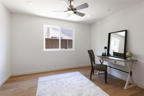 Guest room or office 